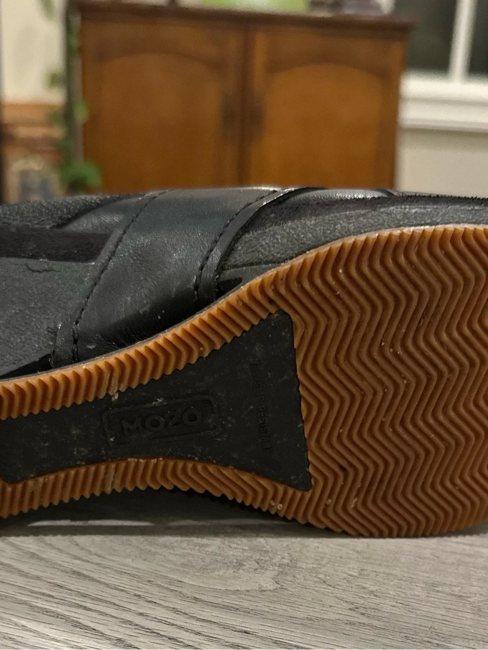 MOZO Divine 3731 Black Leather Slip Resistant Wedge Work Shoes Women’s 7.5